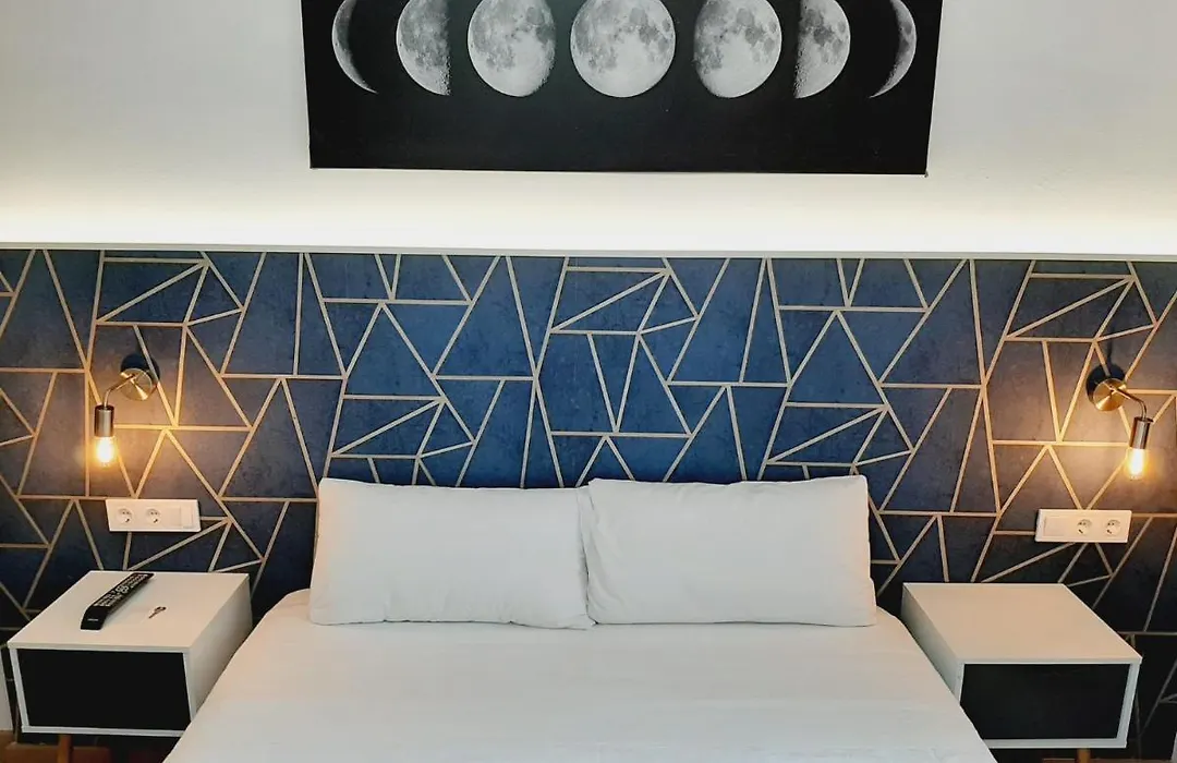 Hostal Laia By Gaiarooms-1