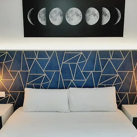 Hostal Laia By Gaiarooms-3